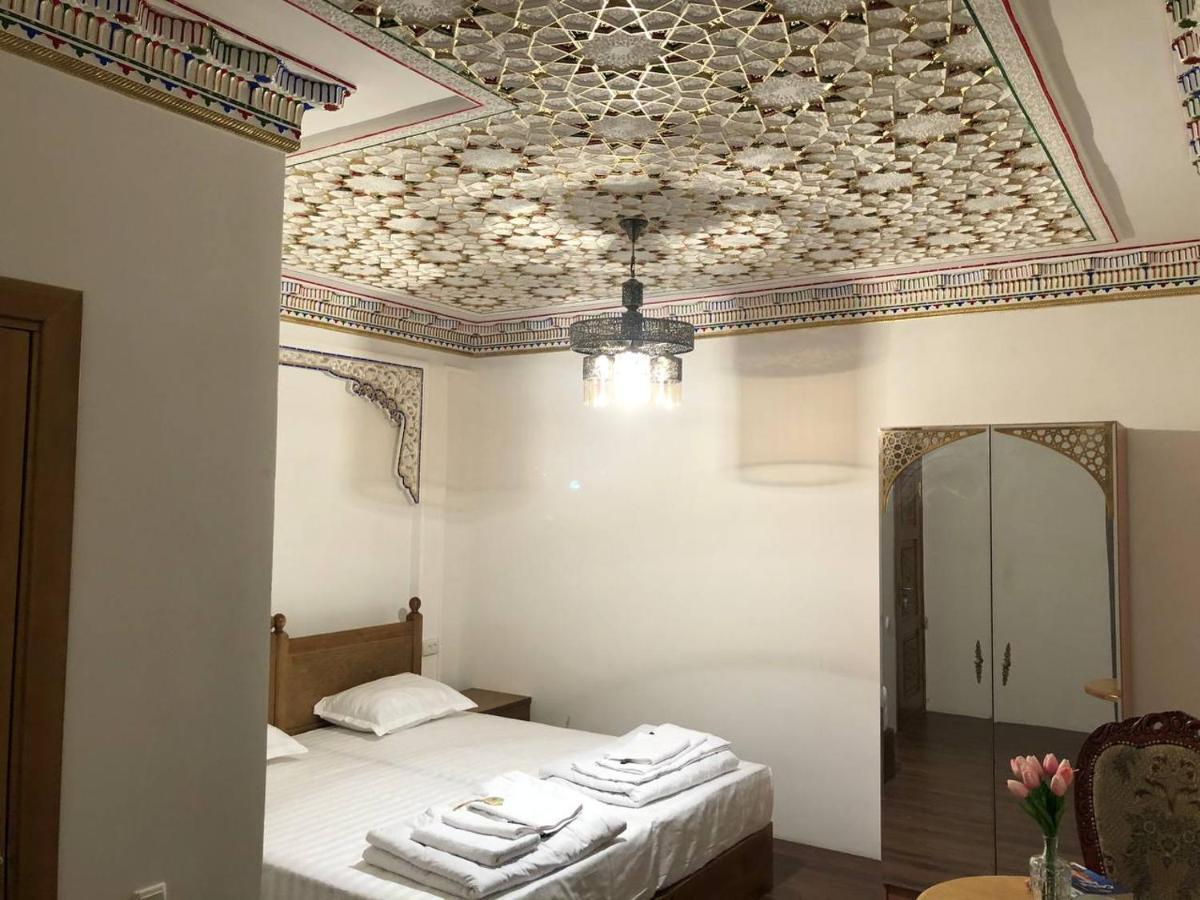 Tasvir Hotel Bukhara Eksteriør billede